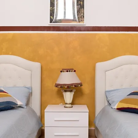 Historic By Campo De Fiori Апартаменты *