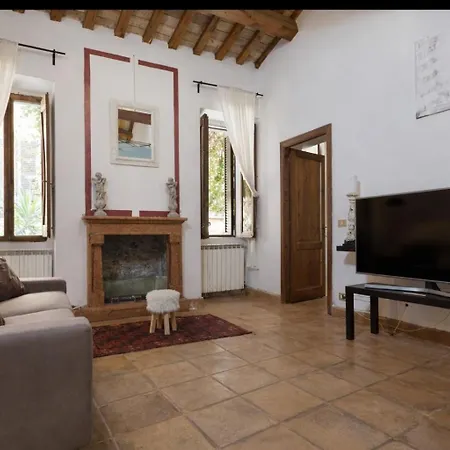 Historic By Campo De Fiori